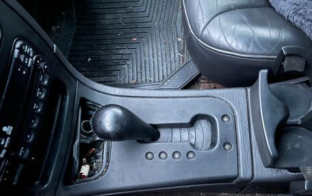 Chrysler Intrepid II, 1999 год, 180 000 рублей, 11 фотография