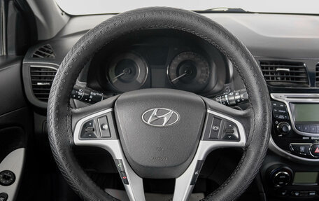 Hyundai Solaris II рестайлинг, 2012 год, 899 000 рублей, 16 фотография