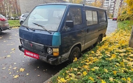 Toyota HiAce H50 H60 H70, 1985 год, 185 000 рублей, 5 фотография