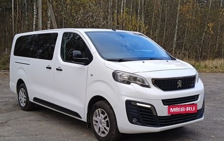Peugeot Traveller I, 2018 год, 2 800 000 рублей, 5 фотография