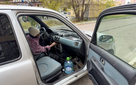 Nissan Micra II, 2001 год, 105 000 рублей, 10 фотография