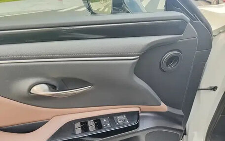 Lexus ES VII, 2022 год, 3 100 000 рублей, 14 фотография