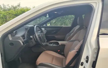 Lexus ES VII, 2022 год, 3 100 000 рублей, 11 фотография