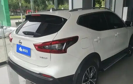 Nissan Qashqai, 2022 год, 2 100 000 рублей, 2 фотография