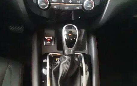 Nissan Qashqai, 2022 год, 2 100 000 рублей, 9 фотография