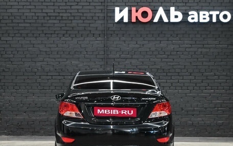 Hyundai Solaris II рестайлинг, 2014 год, 870 000 рублей, 5 фотография