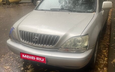 Lexus RX IV рестайлинг, 2000 год, 500 000 рублей, 1 фотография