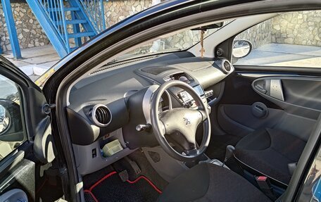 Peugeot 107 I рестайлинг, 2011 год, 600 000 рублей, 14 фотография