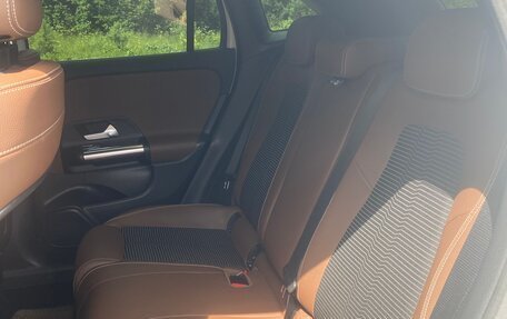 Mercedes-Benz GLA, 2020 год, 3 100 000 рублей, 6 фотография