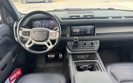 Land Rover Defender II, 2022 год, 8 900 000 рублей, 4 фотография