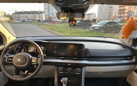 KIA Carnival, 2021 год, 3 520 000 рублей, 21 фотография