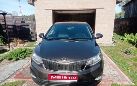 KIA Rio III рестайлинг, 2015 год, 1 070 000 рублей, 2 фотография