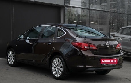 Opel Astra J, 2013 год, 770 000 рублей, 7 фотография