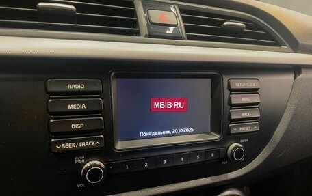 KIA Rio IV, 2019 год, 1 020 000 рублей, 10 фотография