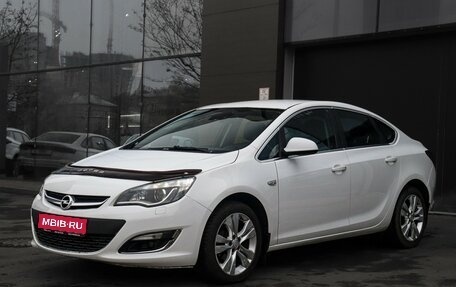 Opel Astra J, 2015 год, 825 000 рублей, 1 фотография