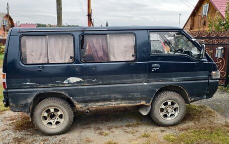Mitsubishi Delica III, 1990 год, 350 000 рублей, 9 фотография