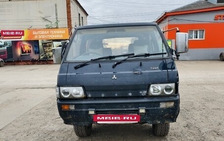 Mitsubishi Delica III, 1990 год, 350 000 рублей, 4 фотография