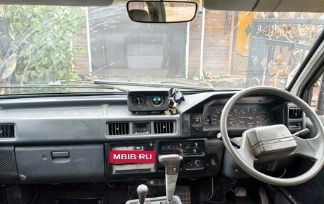 Mitsubishi Delica III, 1990 год, 350 000 рублей, 12 фотография