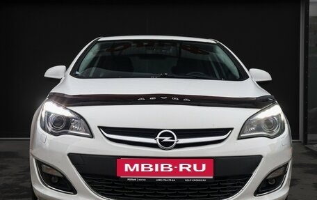 Opel Astra J, 2015 год, 825 000 рублей, 2 фотография