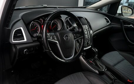 Opel Astra J, 2015 год, 825 000 рублей, 11 фотография