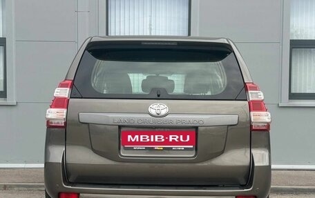 Toyota Land Cruiser Prado 150 рестайлинг 2, 2014 год, 2 590 000 рублей, 5 фотография