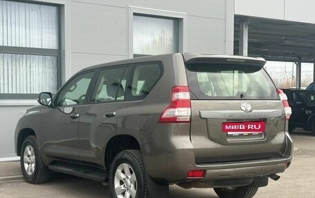 Toyota Land Cruiser Prado 150 рестайлинг 2, 2014 год, 2 590 000 рублей, 8 фотография