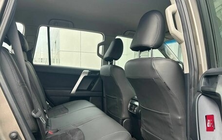 Toyota Land Cruiser Prado 150 рестайлинг 2, 2014 год, 2 590 000 рублей, 13 фотография