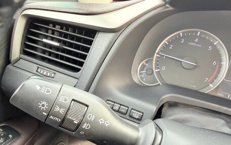 Lexus RX IV рестайлинг, 2017 год, 3 750 000 рублей, 26 фотография