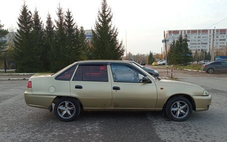 Daewoo Nexia I рестайлинг, 2010 год, 119 000 рублей, 3 фотография