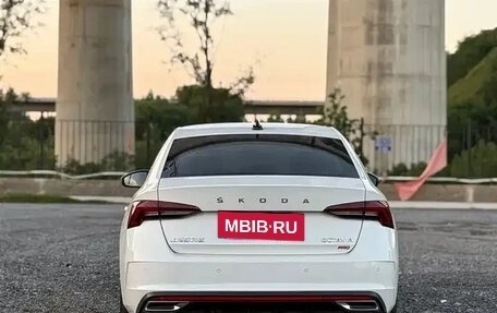 Skoda Octavia IV, 2022 год, 2 350 000 рублей, 5 фотография