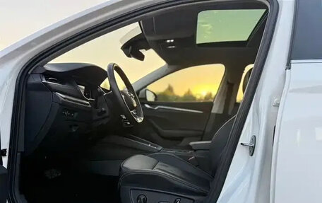 Skoda Octavia IV, 2022 год, 2 350 000 рублей, 8 фотография