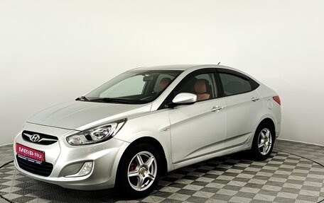 Hyundai Solaris II рестайлинг, 2011 год, 650 000 рублей, 1 фотография