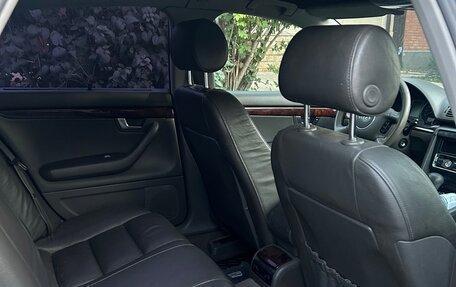 Audi A4, 2002 год, 550 000 рублей, 11 фотография