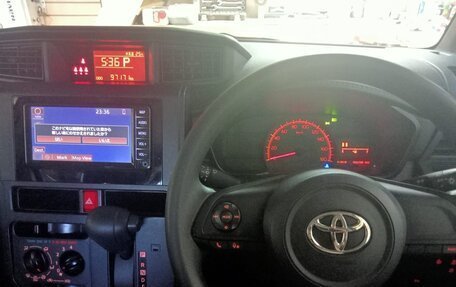 Toyota Roomy I, 2021 год, 1 150 000 рублей, 9 фотография