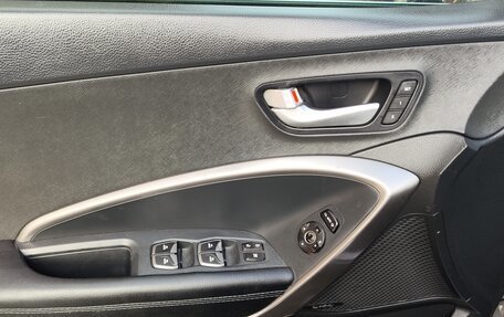 Hyundai Santa Fe III рестайлинг, 2017 год, 2 250 000 рублей, 2 фотография