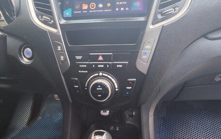 Hyundai Santa Fe III рестайлинг, 2017 год, 2 250 000 рублей, 21 фотография