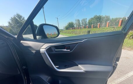 Toyota RAV4, 2024 год, 3 699 000 рублей, 17 фотография