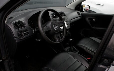 Volkswagen Polo VI (EU Market), 2011 год, 695 000 рублей, 5 фотография