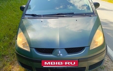 Mitsubishi Colt VI рестайлинг, 2005 год, 280 000 рублей, 3 фотография