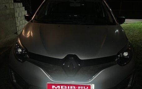 Renault Kaptur I рестайлинг, 2017 год, 1 320 000 рублей, 2 фотография