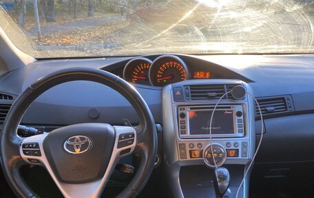 Toyota Verso I, 2012 год, 1 250 000 рублей, 7 фотография