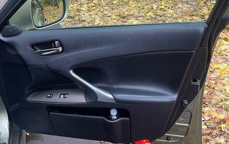 Lexus IS II рестайлинг 2, 2007 год, 1 300 000 рублей, 10 фотография