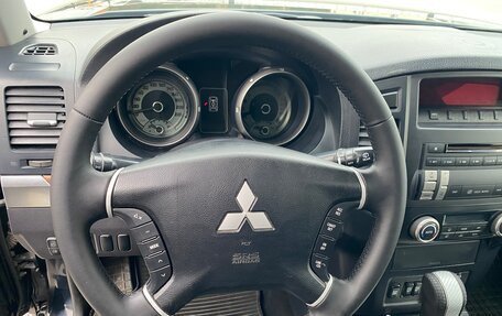 Mitsubishi Pajero IV, 2006 год, 1 550 000 рублей, 14 фотография