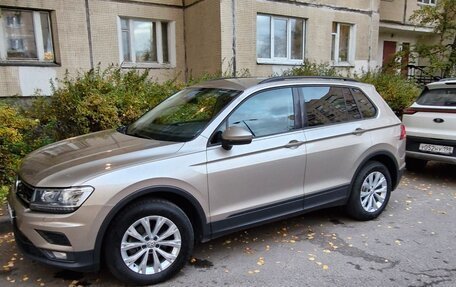 Volkswagen Tiguan II, 2019 год, 2 150 000 рублей, 3 фотография