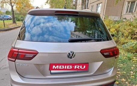 Volkswagen Tiguan II, 2019 год, 2 150 000 рублей, 2 фотография