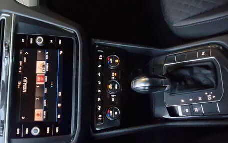 Volkswagen Tiguan II, 2019 год, 2 150 000 рублей, 15 фотография
