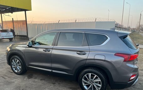 Hyundai Santa Fe IV, 2018 год, 2 600 000 рублей, 2 фотография
