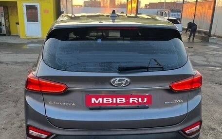 Hyundai Santa Fe IV, 2018 год, 2 600 000 рублей, 3 фотография
