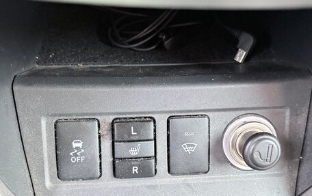 Toyota RAV4, 2011 год, 1 450 000 рублей, 22 фотография