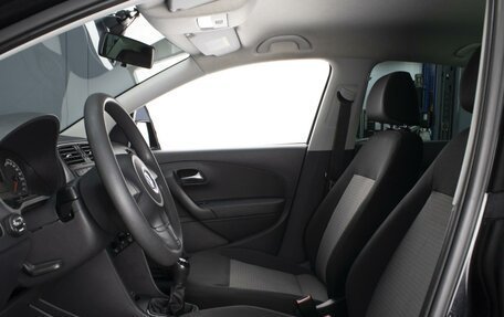 Volkswagen Polo VI (EU Market), 2013 год, 650 000 рублей, 9 фотография